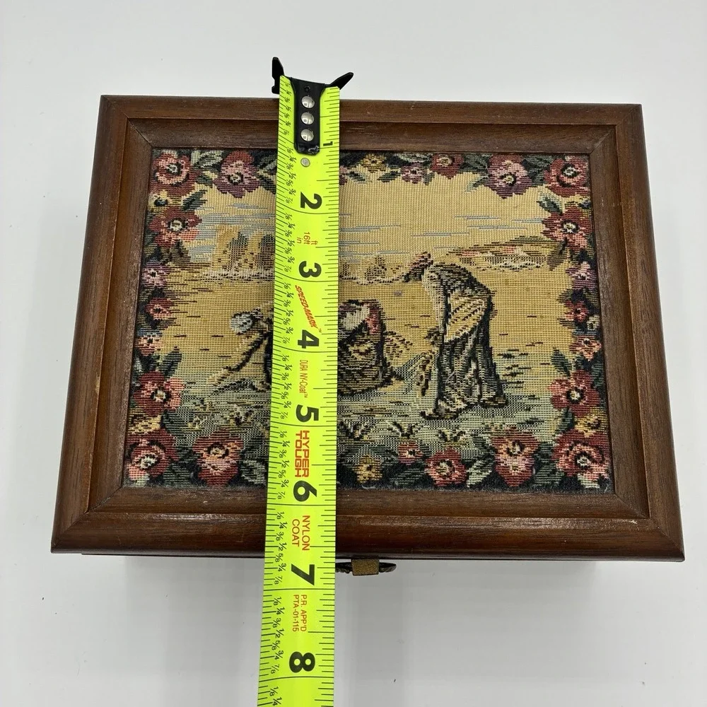 Vintage Working Music Jewelry Box Tapestry Lid Willitts Japan